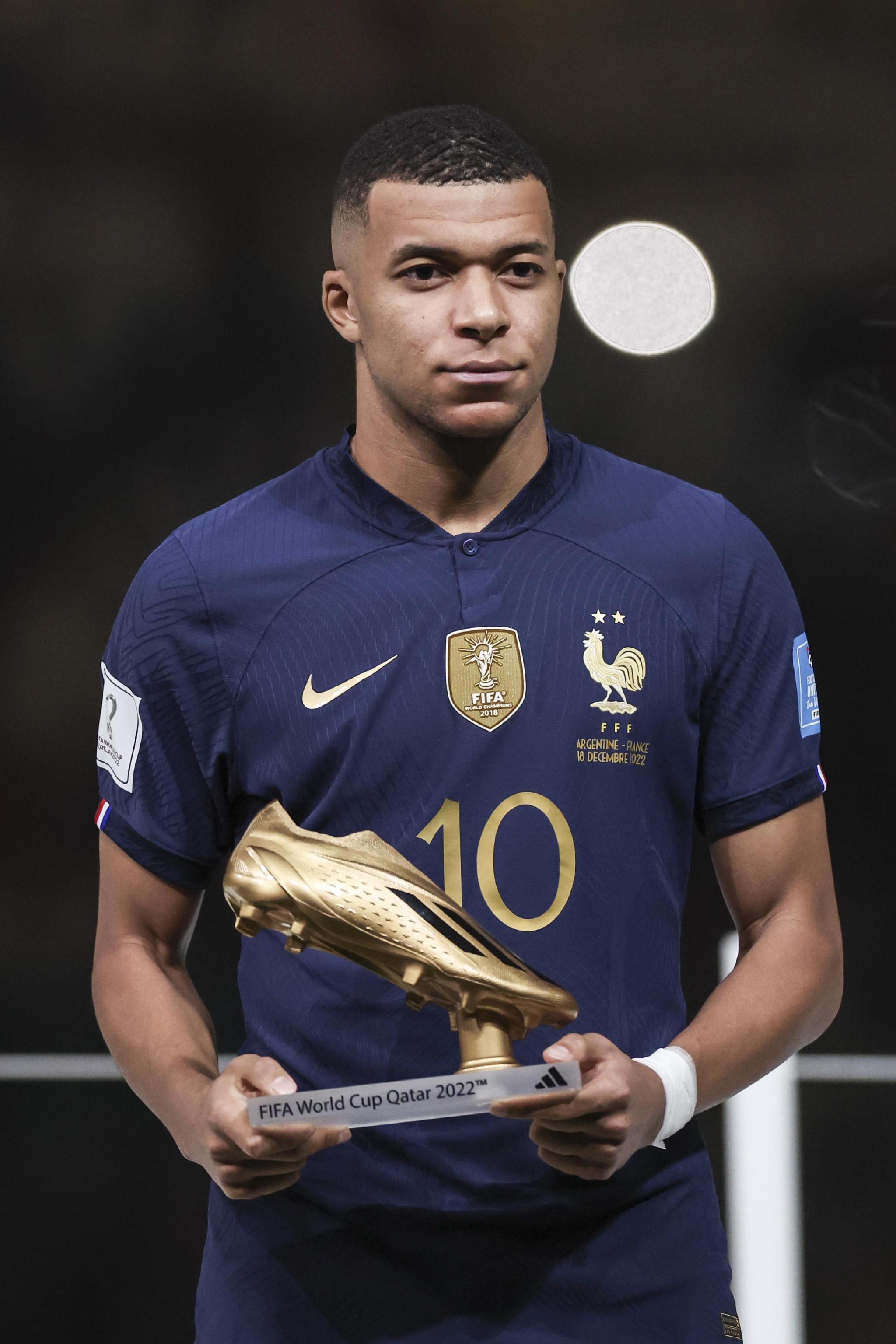 《漫威争锋》全新美术开发者更新放出,两款独特风格制服现已上线!